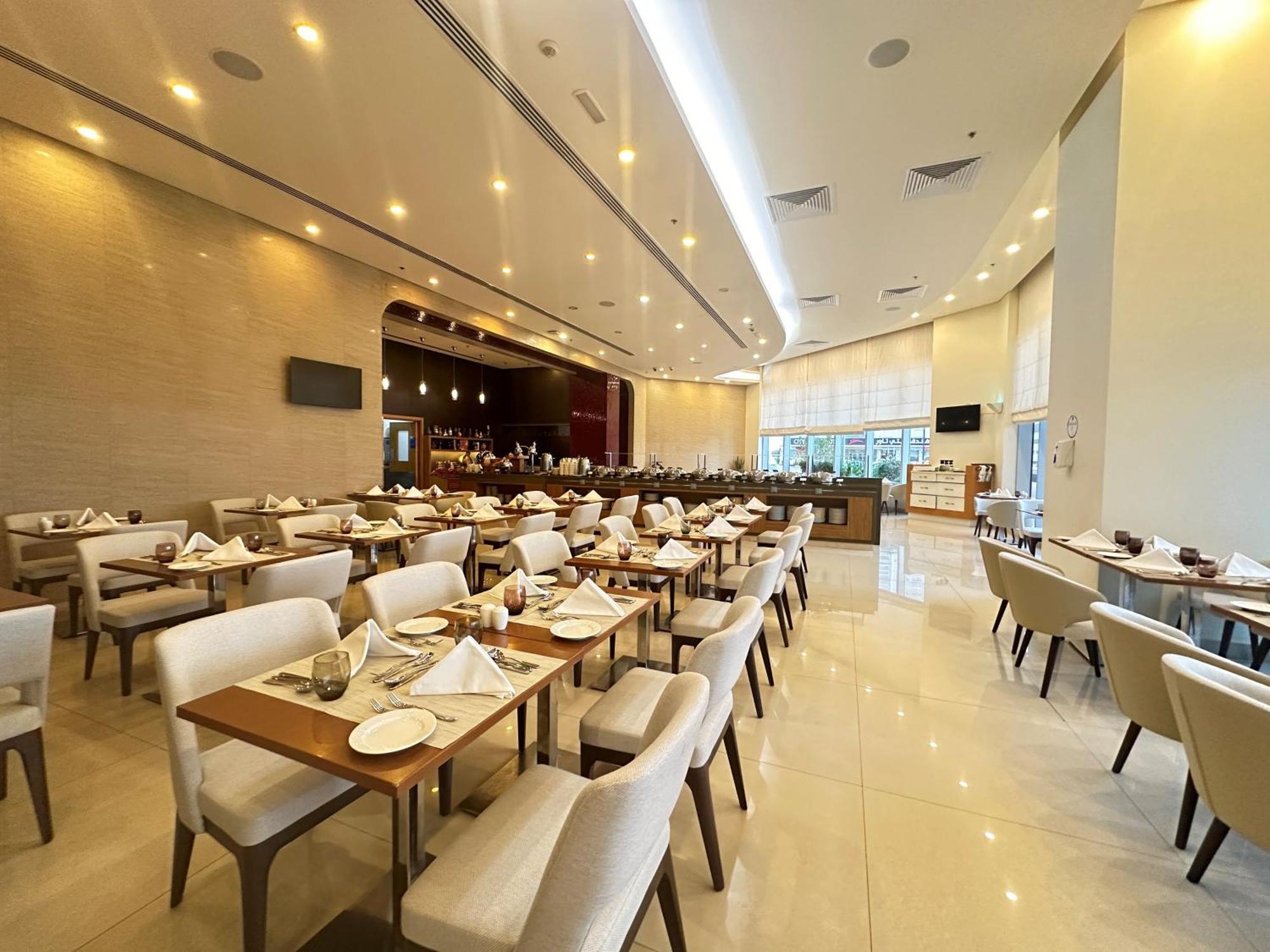 Novotel Fujairah Bagian luar foto