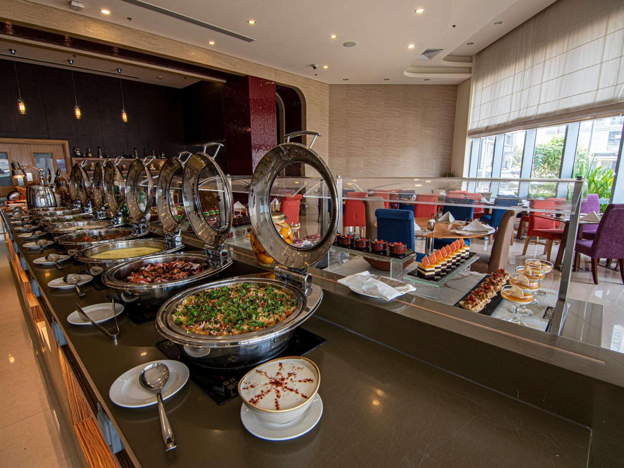 Novotel Fujairah Bagian luar foto